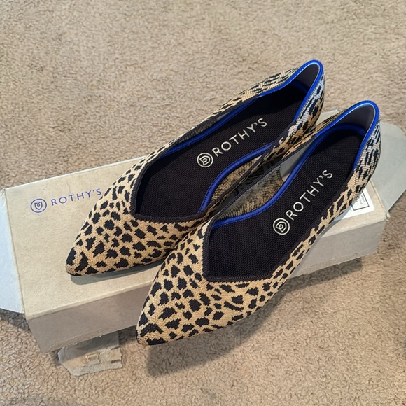 ROTHY’S leopard point flat NEVER WORN - Picture 2 of 3